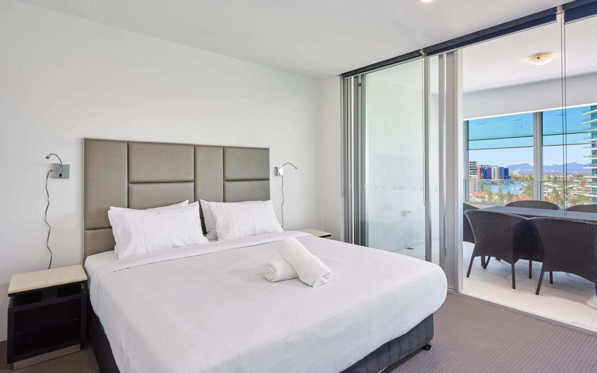 Serain Residences On 9 Hamilton Avenue Gold Coast Exterior photo