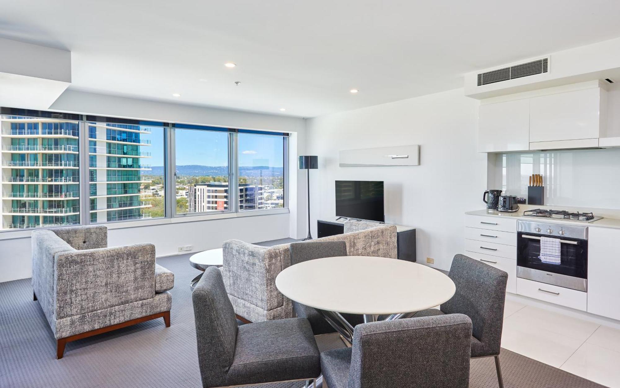Serain Residences On 9 Hamilton Avenue Gold Coast Exterior photo
