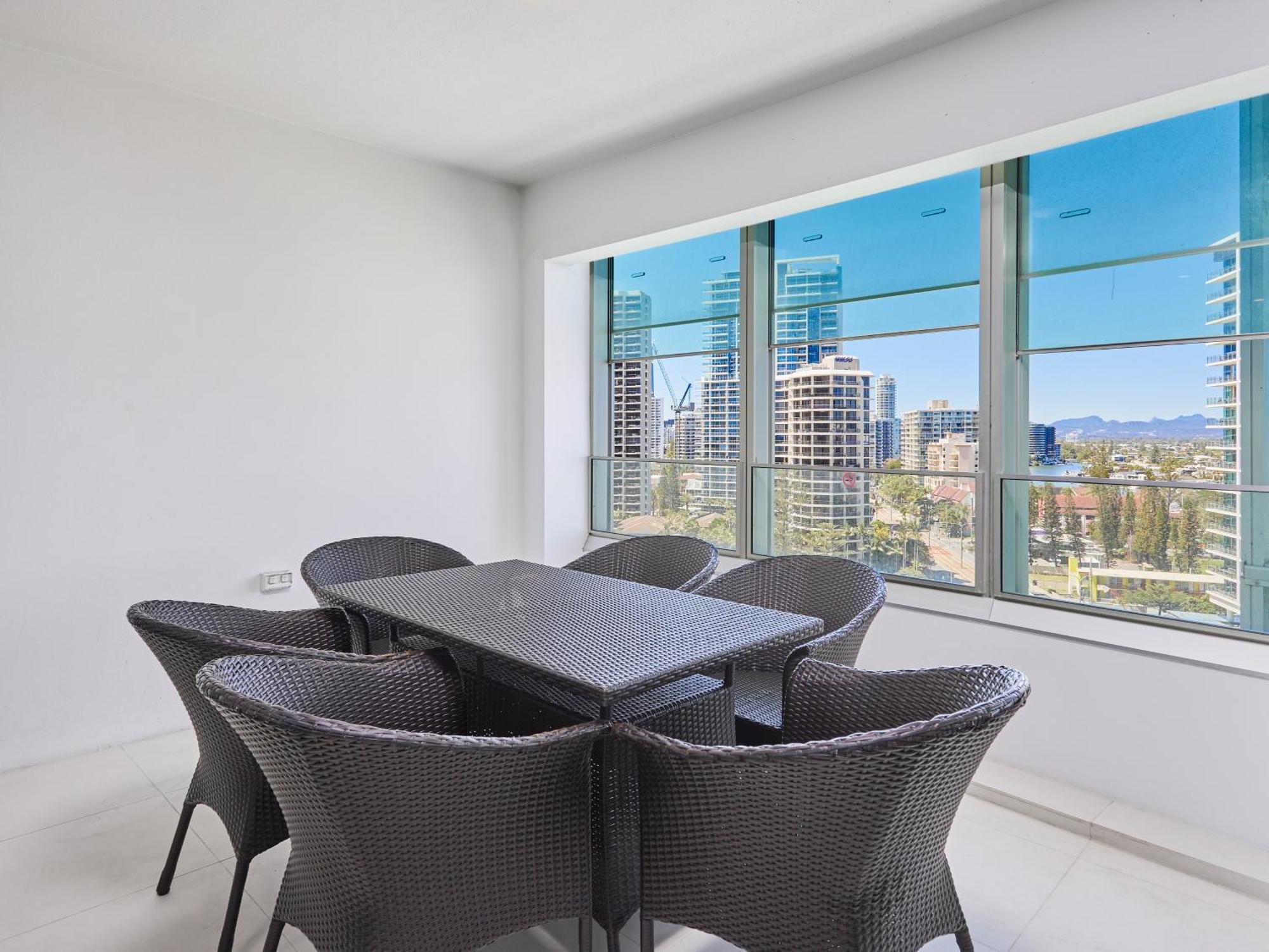 Serain Residences On 9 Hamilton Avenue Gold Coast Exterior photo