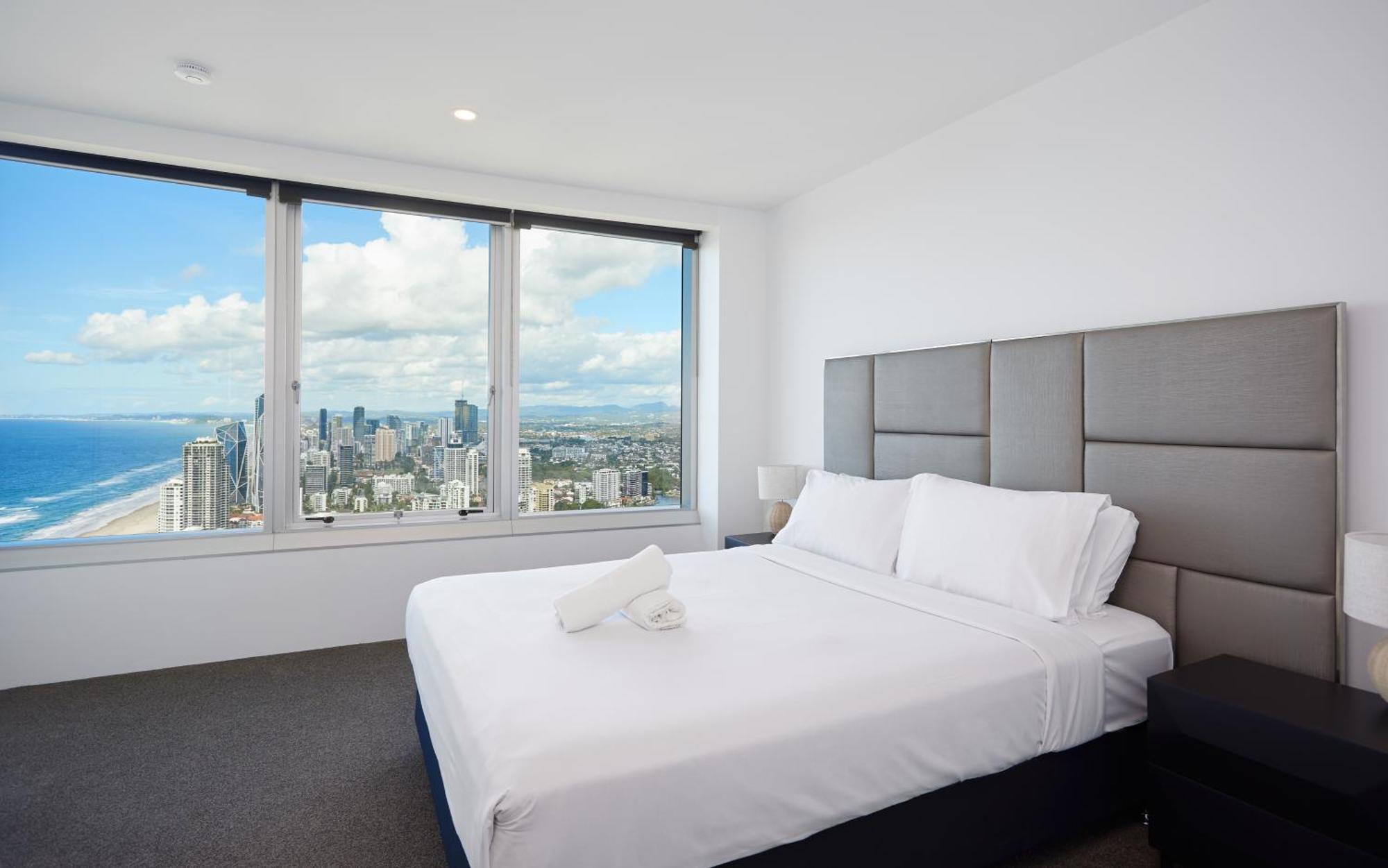 Serain Residences On 9 Hamilton Avenue Gold Coast Exterior photo